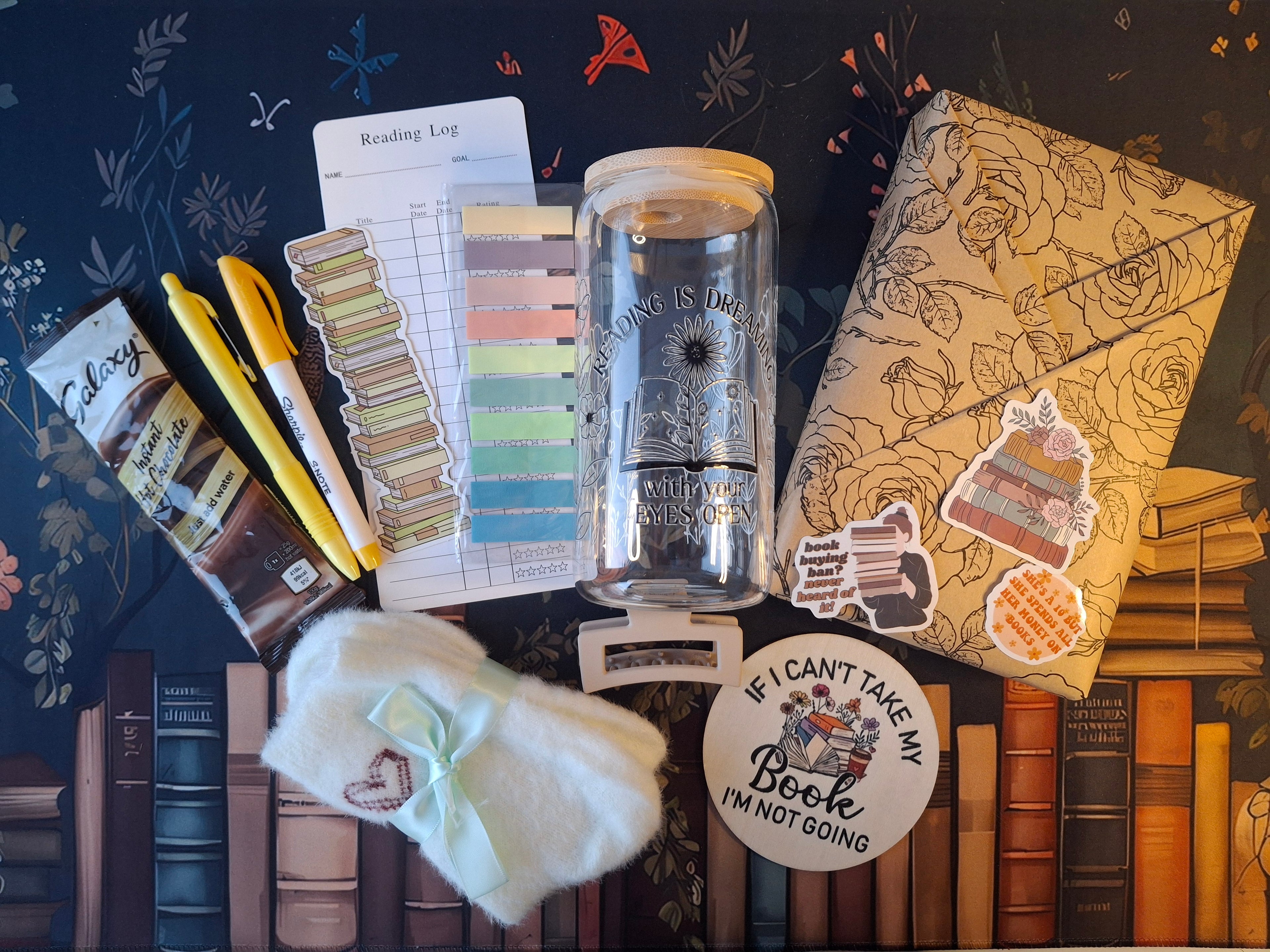 Blind date with a book cup bundle